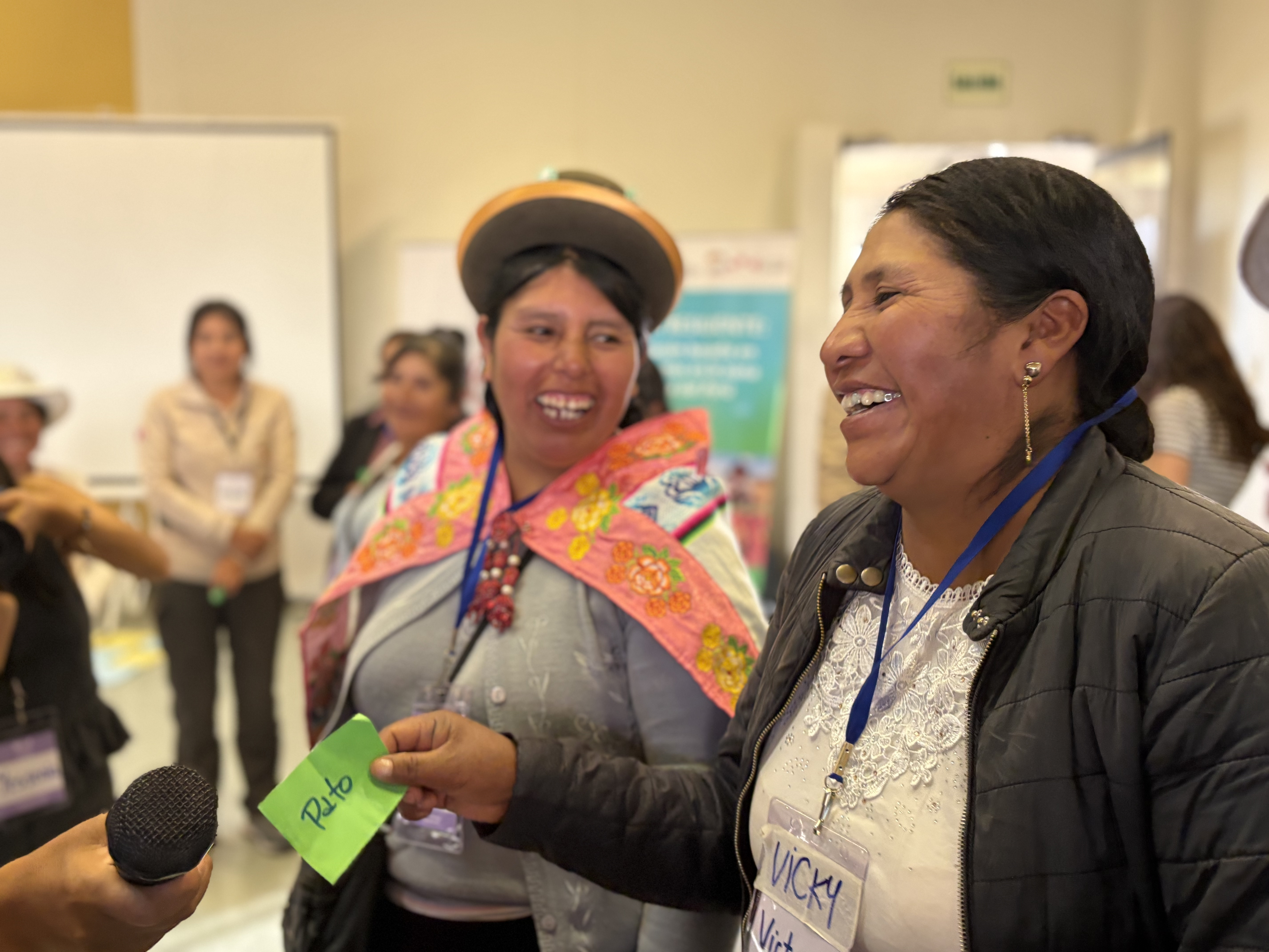 “Nada nos detiene para aprender”: Sinchi Warmi comunitario tuvo su primera sesión virtual