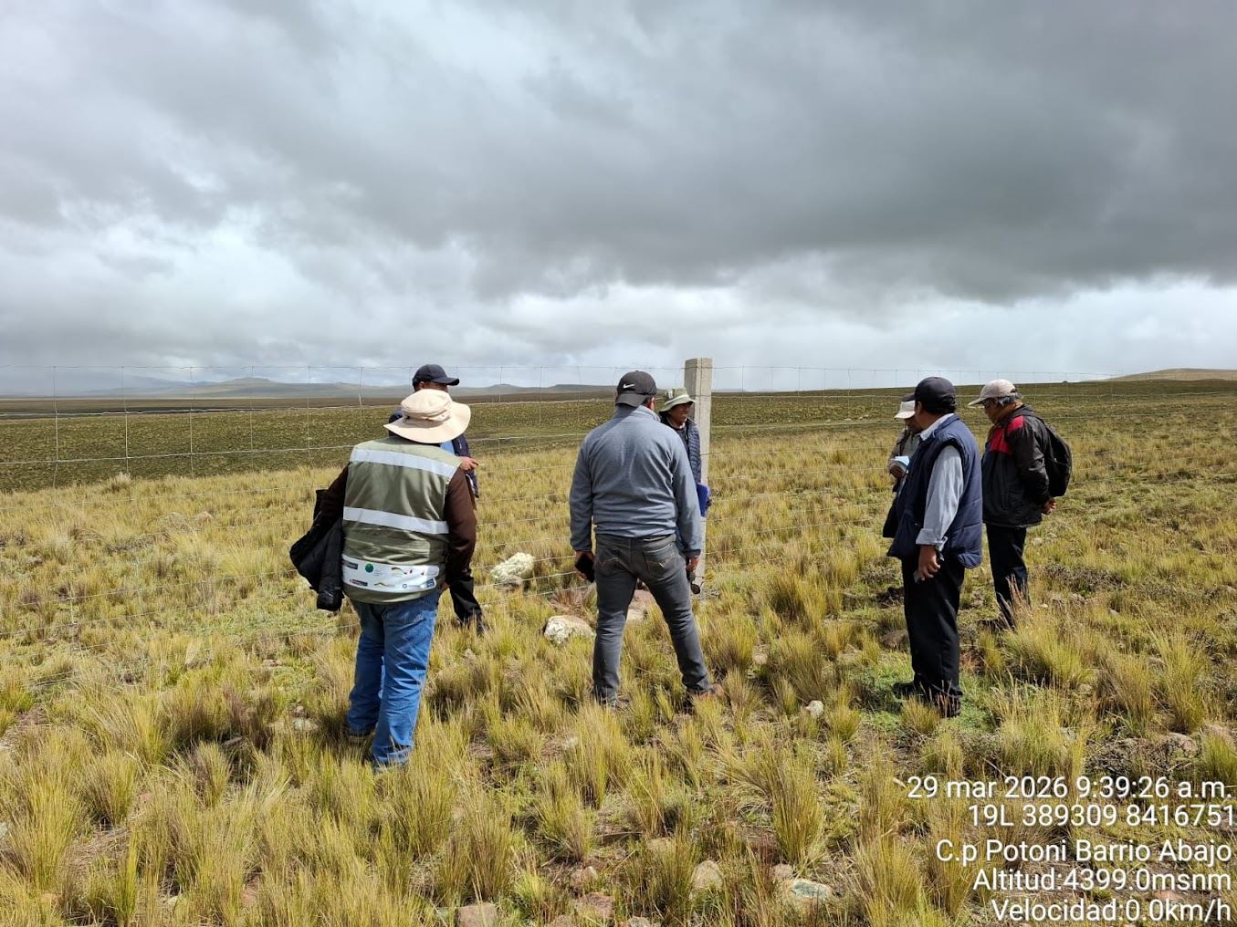 Comunidades de Arequipa reciben equipos para fortalecer el monitoreo comunitario de ecosistemas altoandinos
